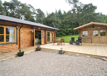 Click here for more about Ashknowe Log Cabin