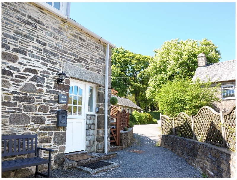 Short Break Holidays - Hele Stone Cottage