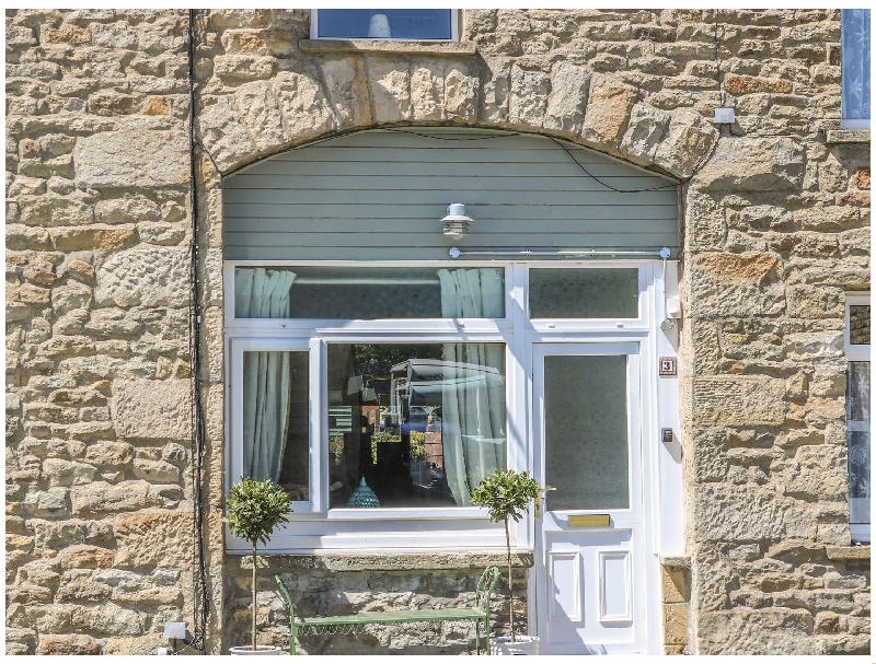 Short Break Holidays - Flying Horse Shoe Cottages